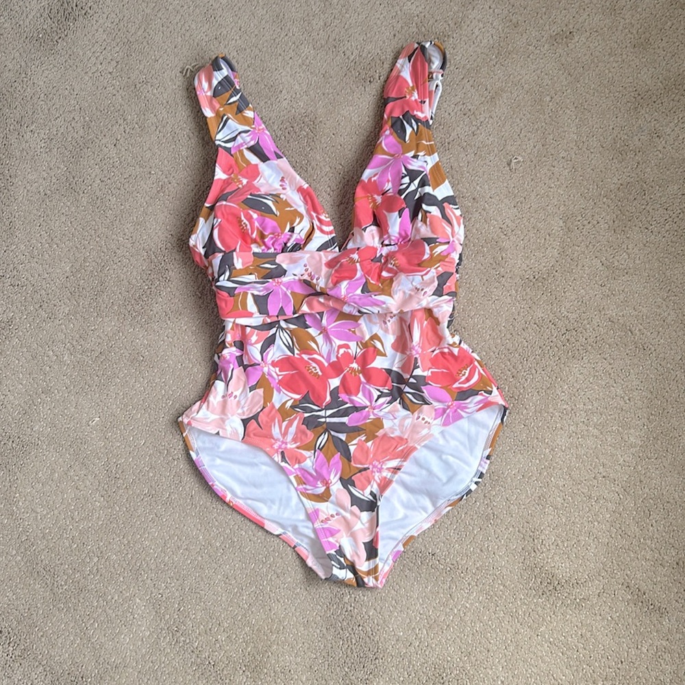 One piece swim
